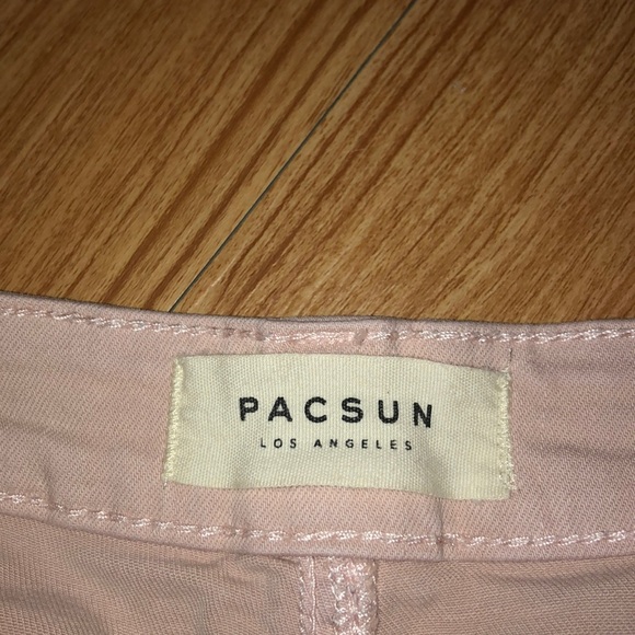 Shorts - Picture 3 of 4